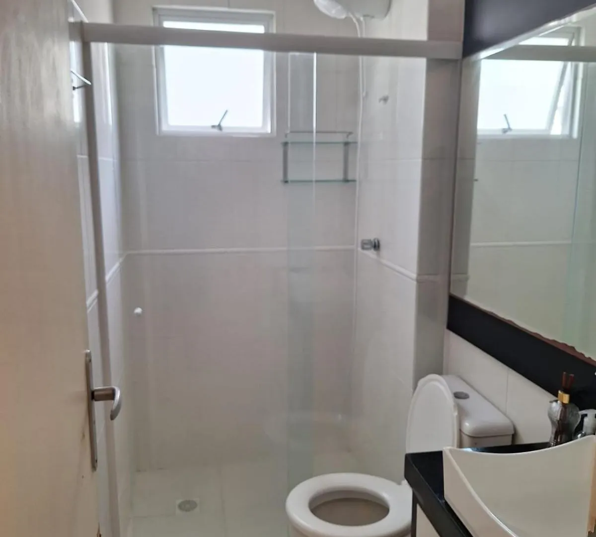 Otimo Apartamento De 2 Quartos 2 Bwcs Em Itapema Meia Praia - Aluguel De Temporada